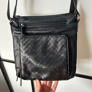 Giani Bernini Italy Crosshatch Black Leather Satchel Shoulder Bag Multi-Pocket